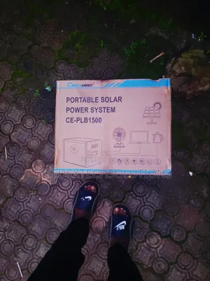 Brand New Cworth 1.2kW 2.5kWh Solar Generator