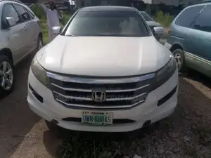 Honda Crosstour 2011 White