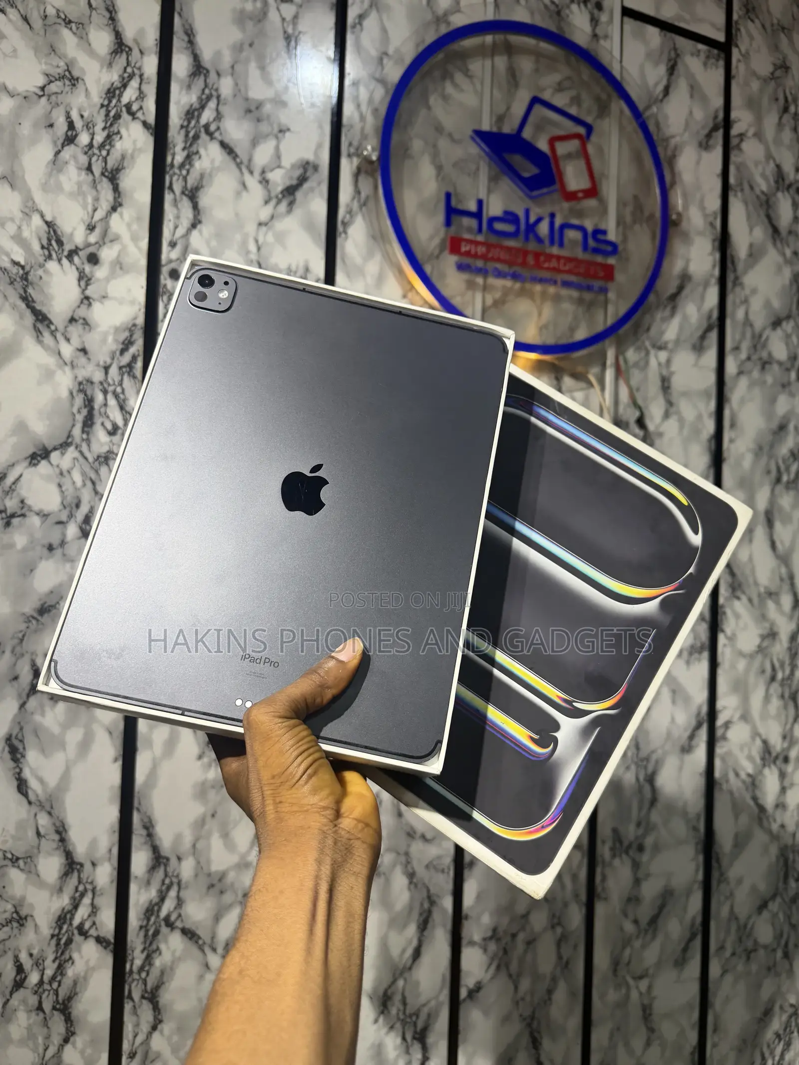 Apple iPad Pro 13 (2024) 256 GB Gray