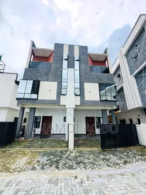 3bdrm Duplex in Ogombo for sale