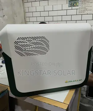 Cola 3600 Solar Generator
