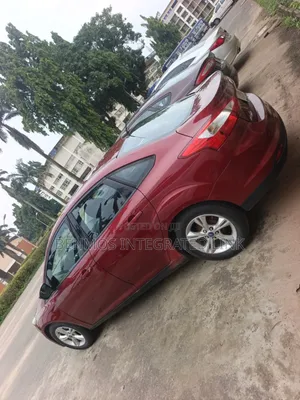 Ford Focus 2014 Red