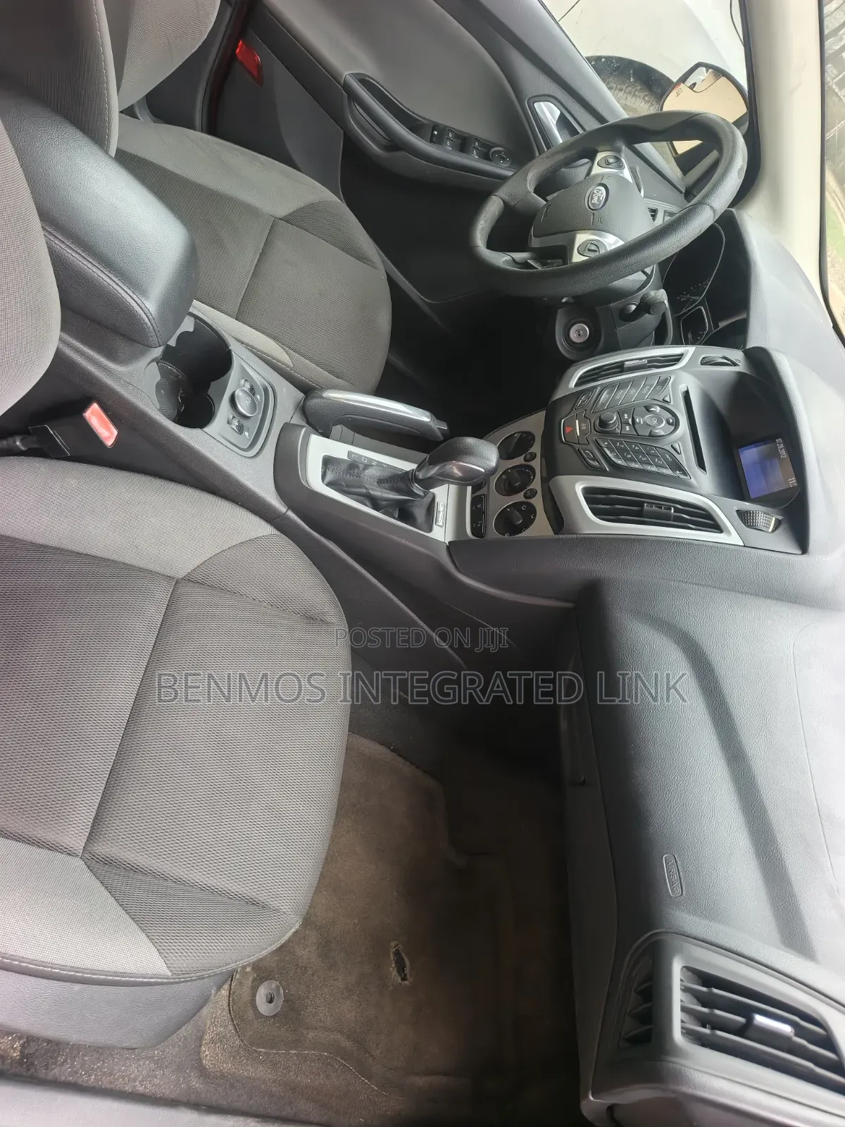 Ford Focus 2014 Red