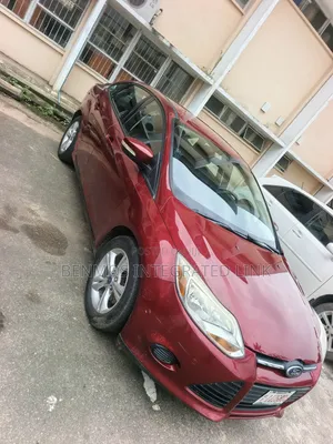 Ford Focus 2014 Red