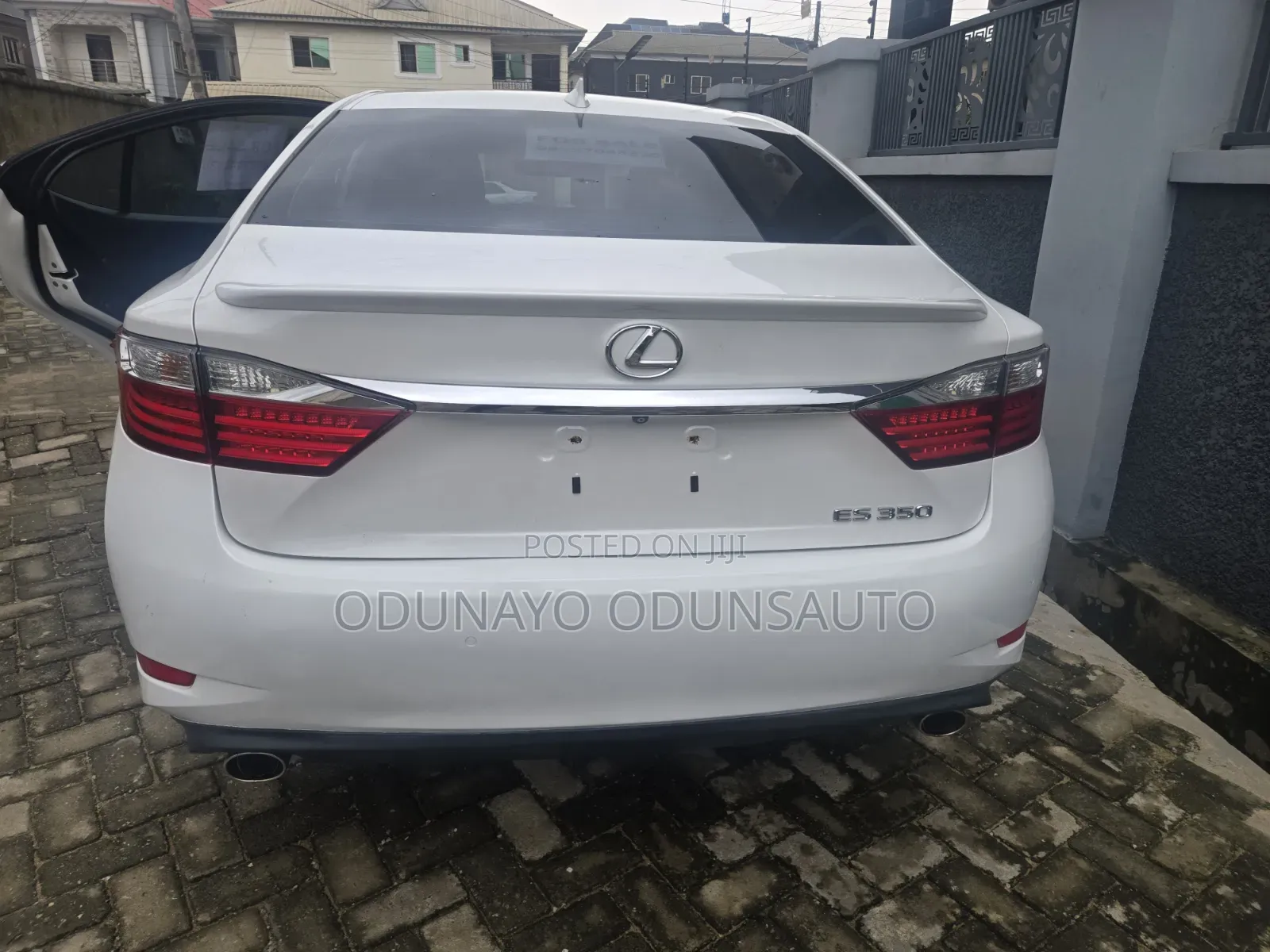 Lexus ES 2015 White