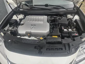 Lexus ES 2015 White