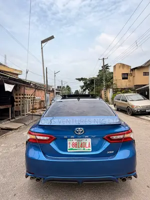 Toyota Camry XSE V6 FWD (3.5L 6cyl 8AM) 2018 Blue