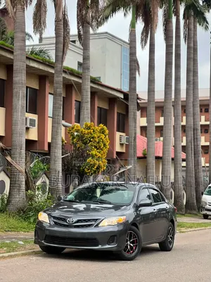 Toyota Corolla 2011 Gray