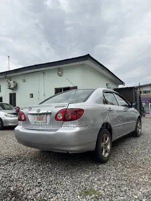 Toyota Corolla LE 2005 Silver