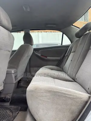 Toyota Corolla LE 2005 Silver