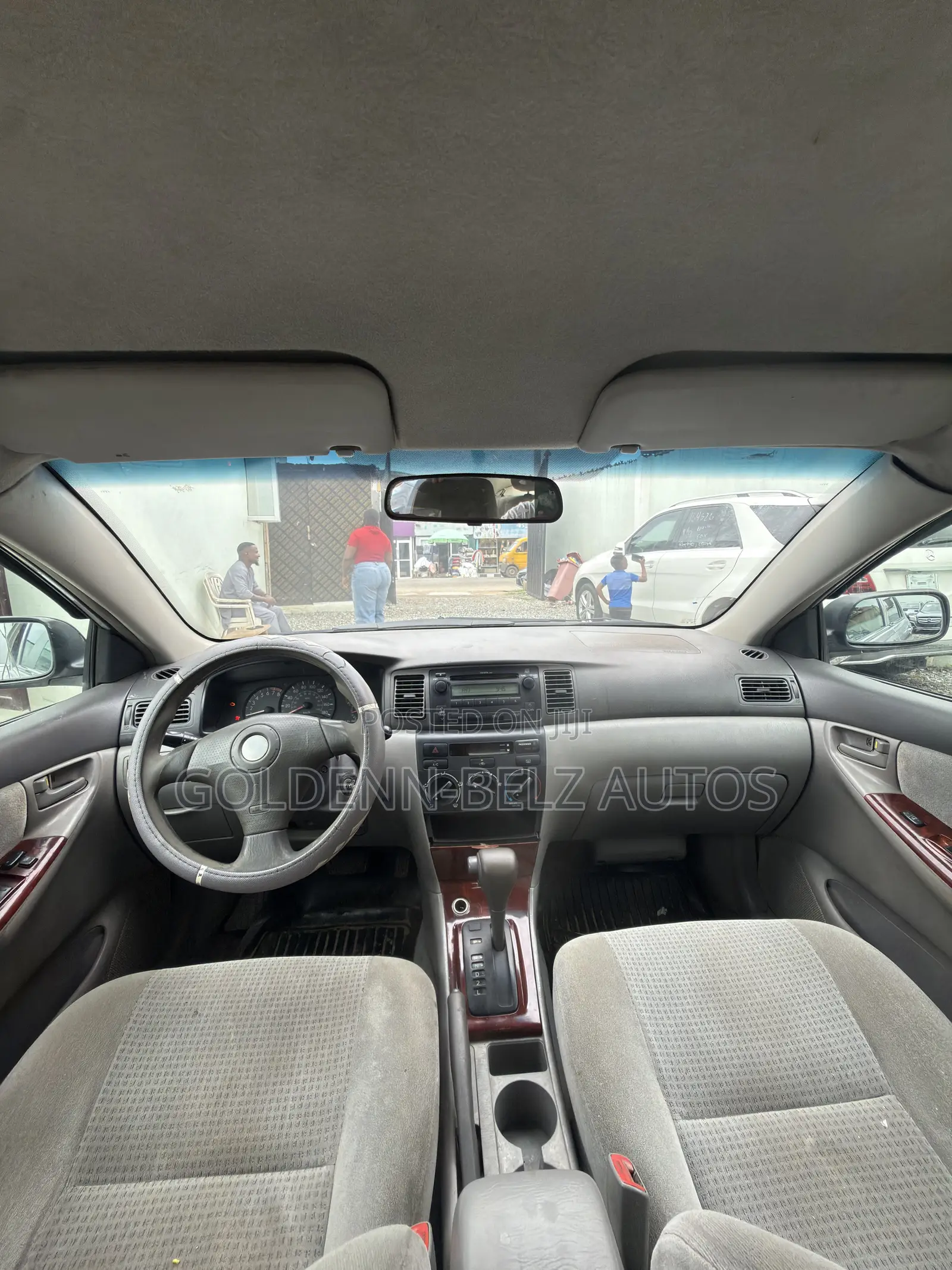 Toyota Corolla LE 2005 Silver