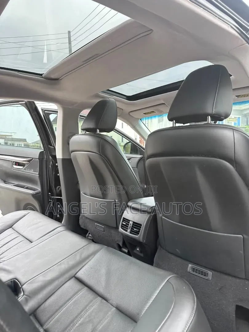 Lexus ES 2016 Black