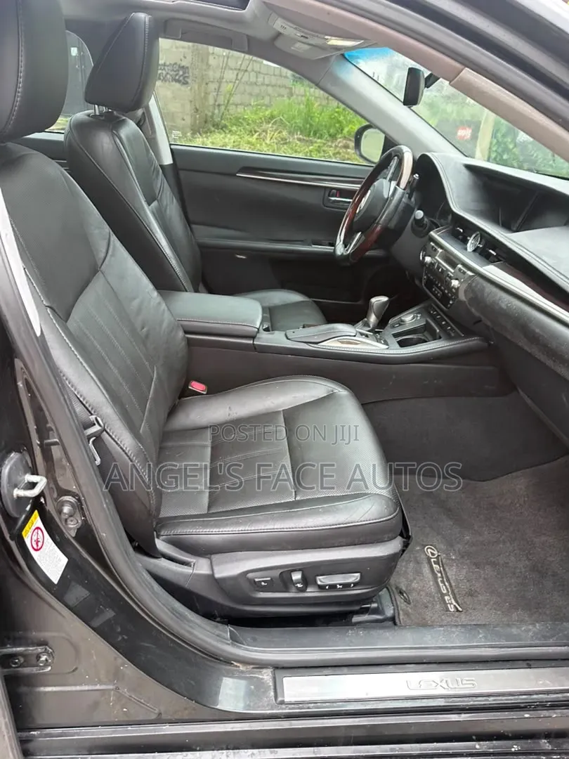 Lexus ES 2016 Black