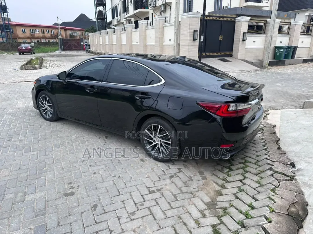 Lexus ES 2016 Black