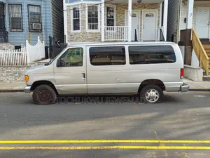 Ford E350 2006 Silver