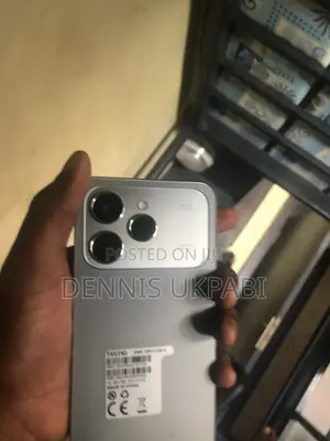 Tecno Spark 40 128 GB Silver