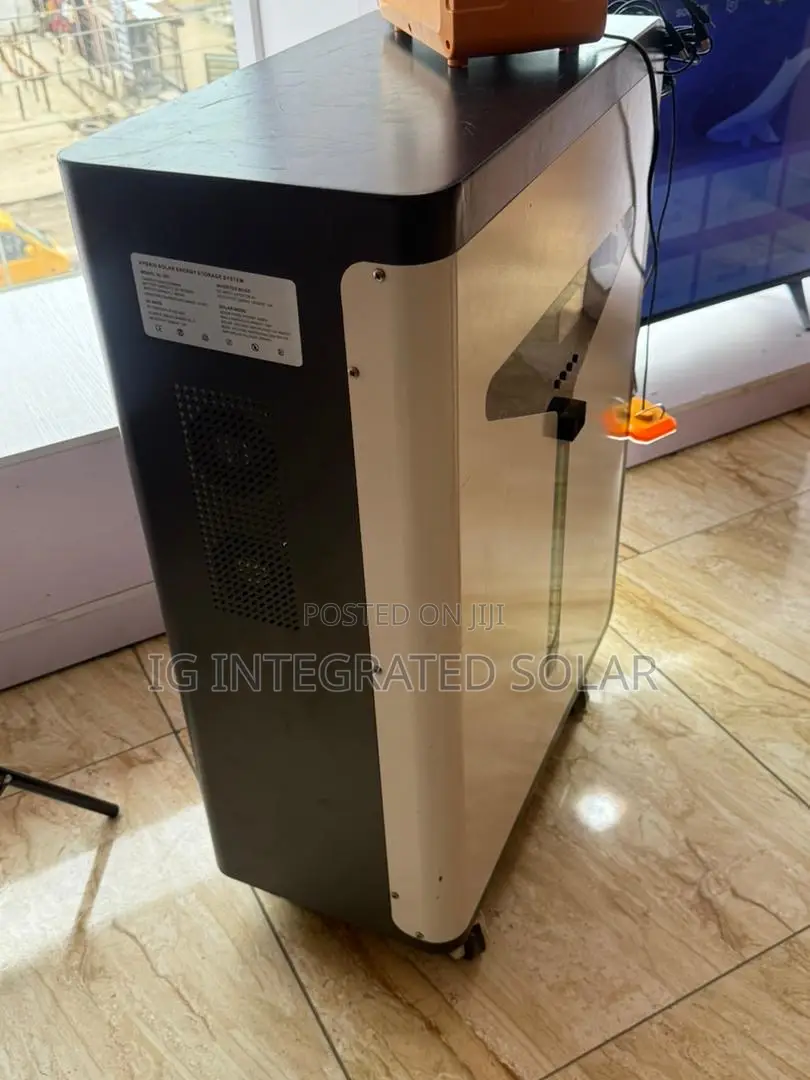 7kwh Lithium Battery Solar Generator With a 10years LiFe Span