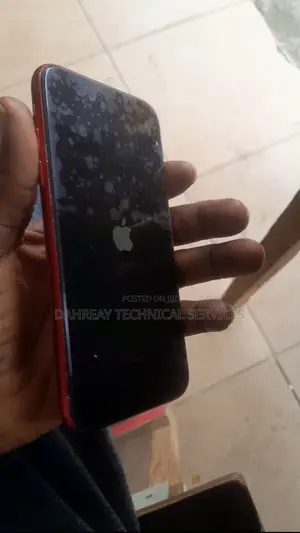Apple iPhone XR 128 GB Red