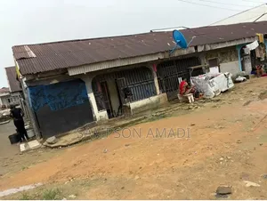 10 Units of One Bedroom,6 Units of Self Contain ,10 Single Room,3shop
