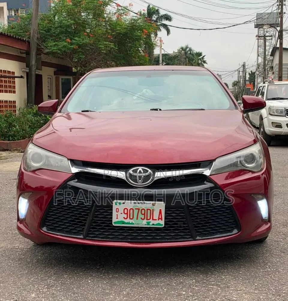 Toyota Camry 2016 Red