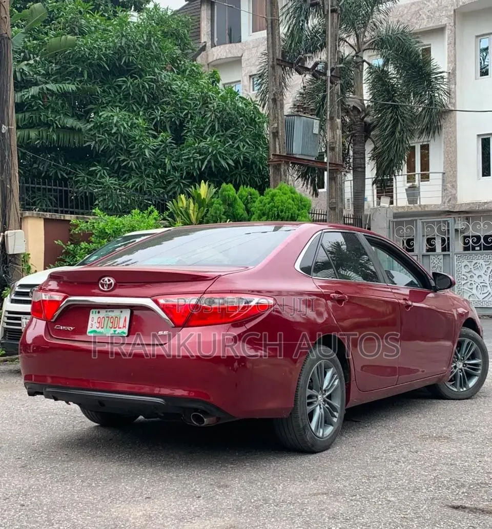 Toyota Camry 2016 Red