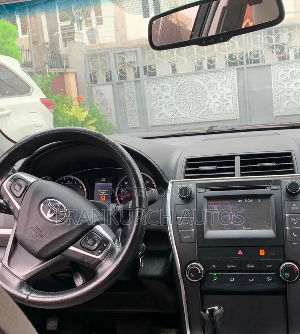 Toyota Camry 2016 Red
