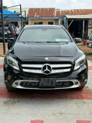 Mercedes-Benz GLA 250 2015 Black