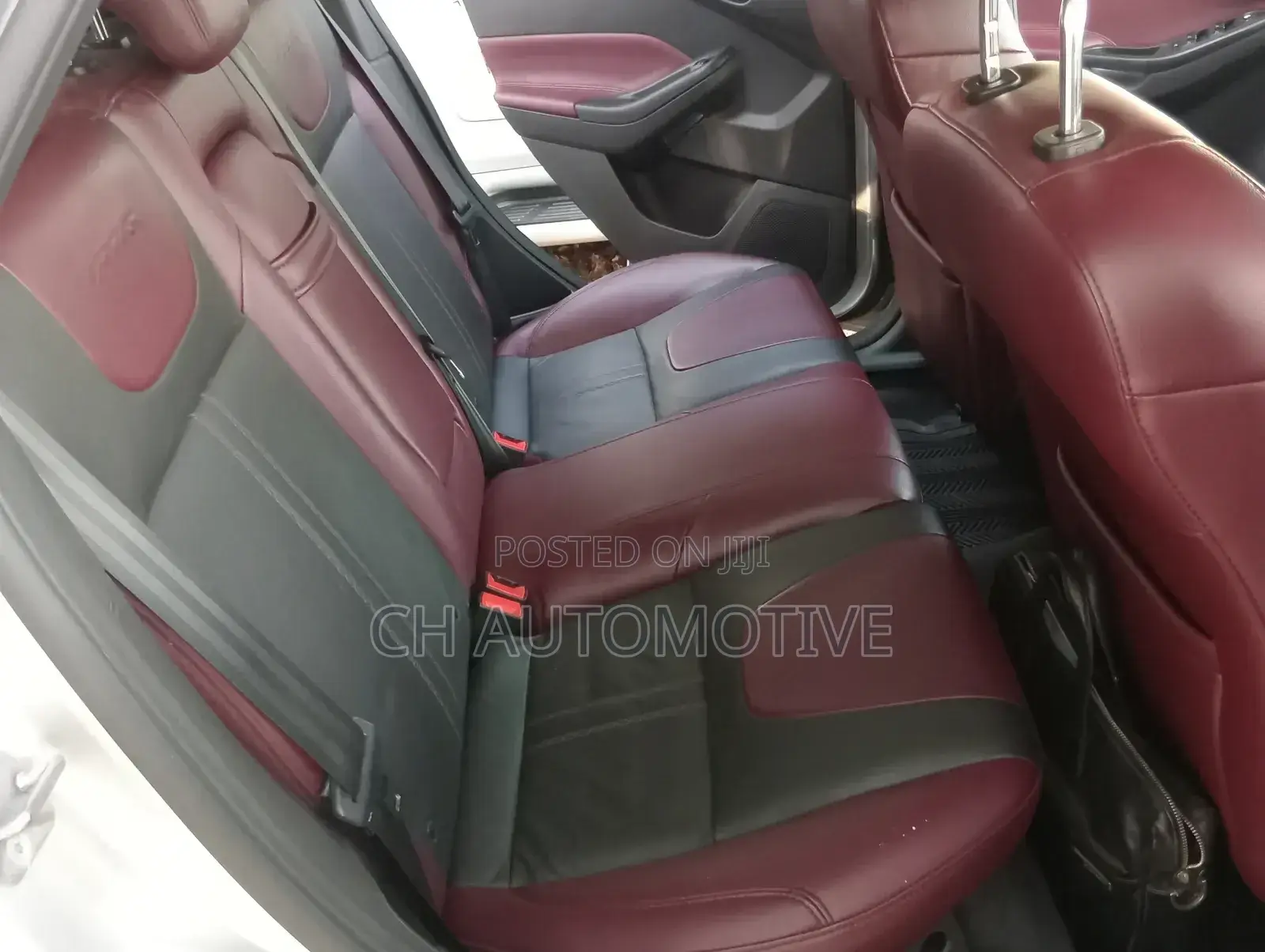 Ford Focus Titanium 5-Door 2013 Silver
