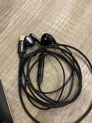 iPhone an Type-C Audio Jack Earphones