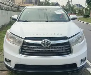 Toyota Highlander Limited Platinum V6 4x4 (3.5L 6cyl 6A) 2016 Off white