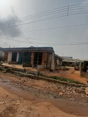 5bdrm Block of Flats in Pipeline, Iyana Ipaja for sale