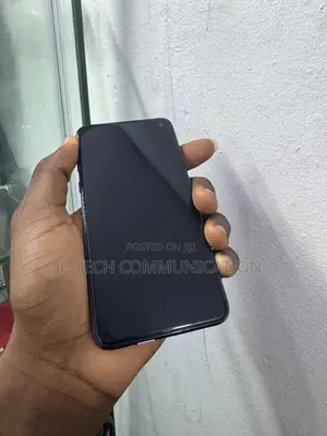 Samsung Galaxy S10e 128 GB Blue
