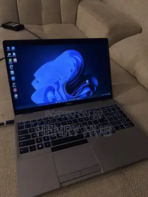 Laptop Dell Precision 3551 8GB Intel Core i7 SSD 256GB