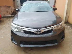 Toyota Camry 2012 Gray