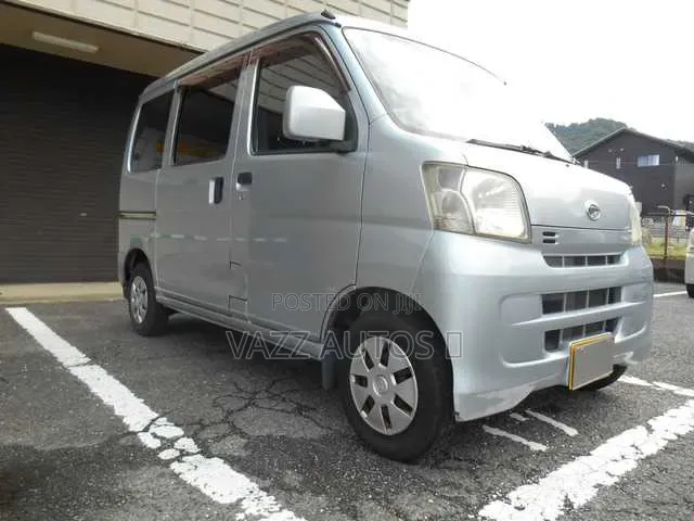 New Daihatsu Hijet 2011 Silver