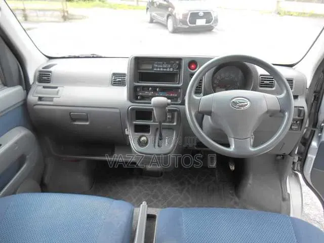 New Daihatsu Hijet 2011 Silver