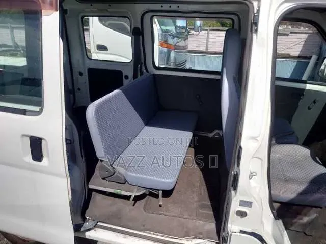 New Daihatsu Hijet 2011 White