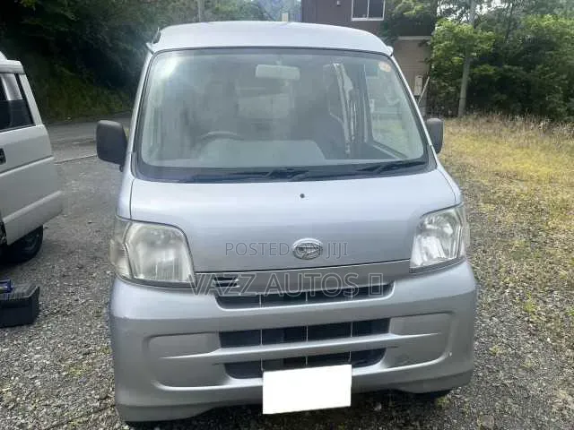 New Daihatsu Hijet 2011 Silver