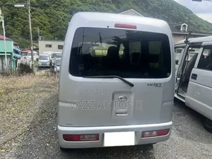 New Daihatsu Hijet 2011 Silver