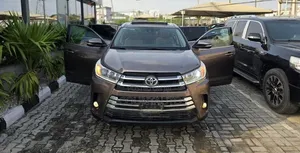 Toyota Highlander 2019 Gray