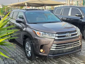 Toyota Highlander 2019 Gray
