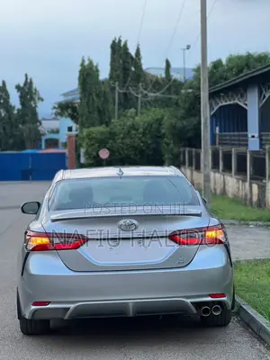 Toyota Camry 2023 Silver