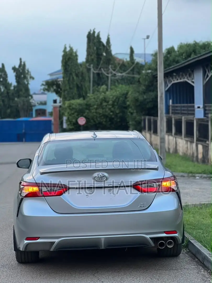 Toyota Camry 2023 Silver