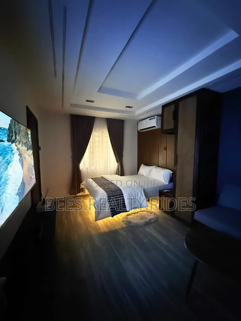 Deluxe Studio Apartment With a Work Station