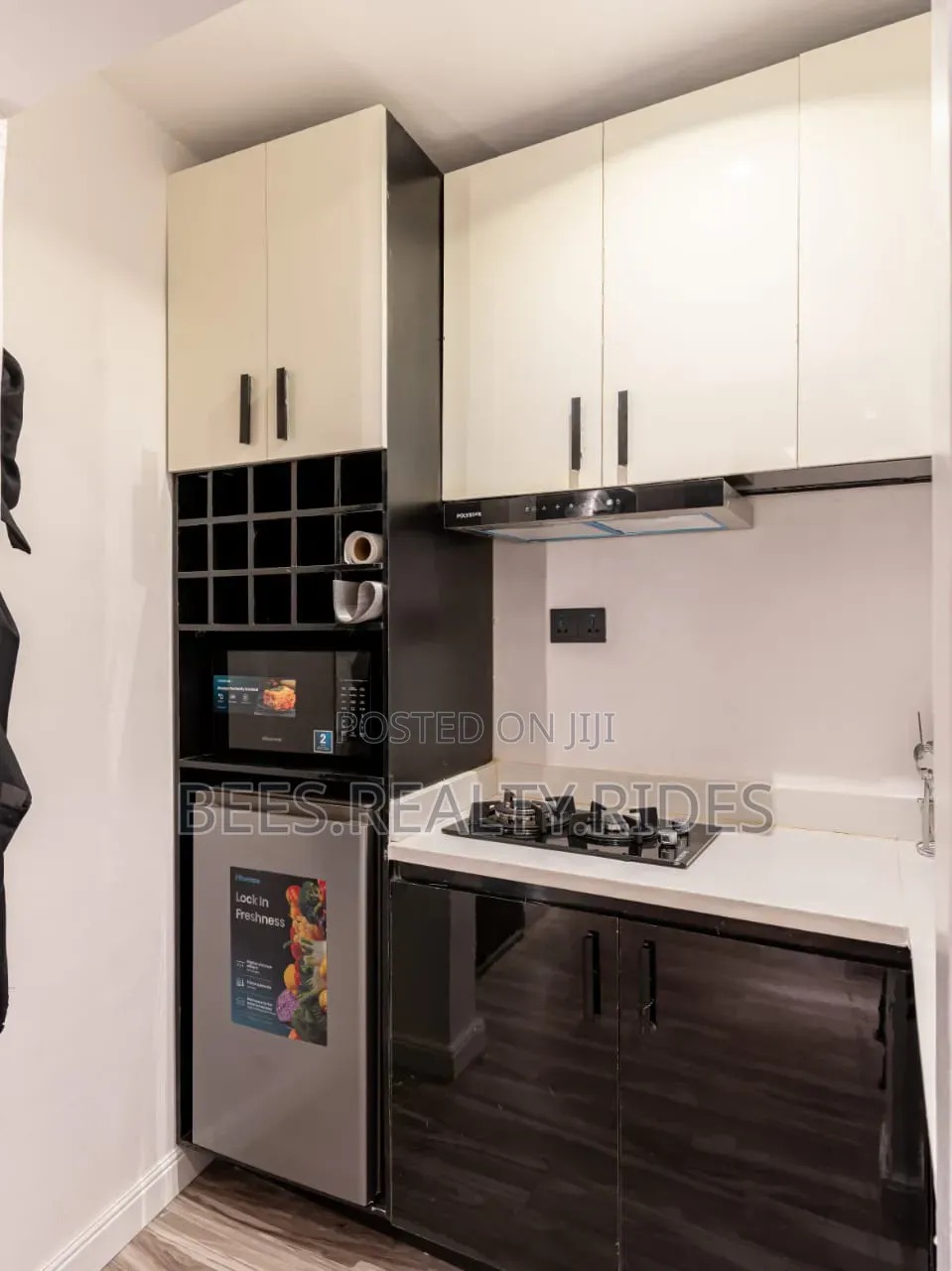 Deluxe Studio Apartment With a Work Station