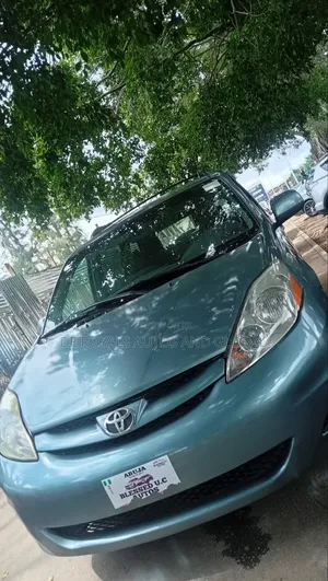 Toyota Sienna 2006 Blue