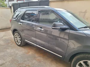 Ford Explorer 2017 Gray