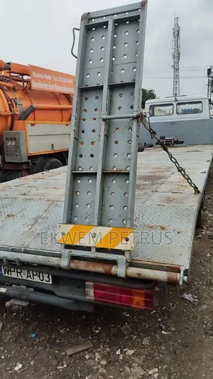 European Used Carrier or Recovery Mercedes Benz Truck