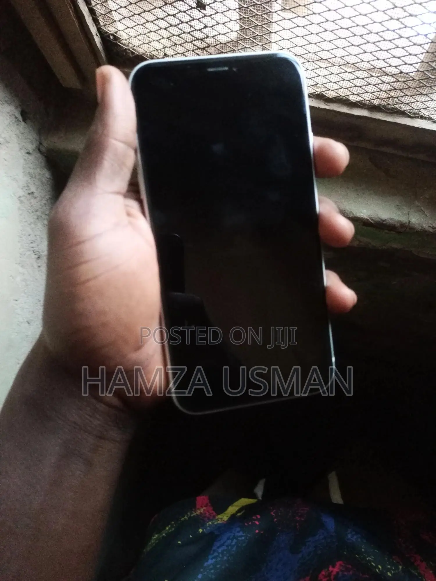 New Apple iPhone XR 128 GB White