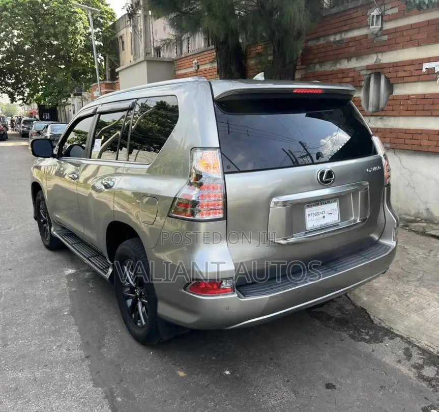Lexus GX 2020 Gray